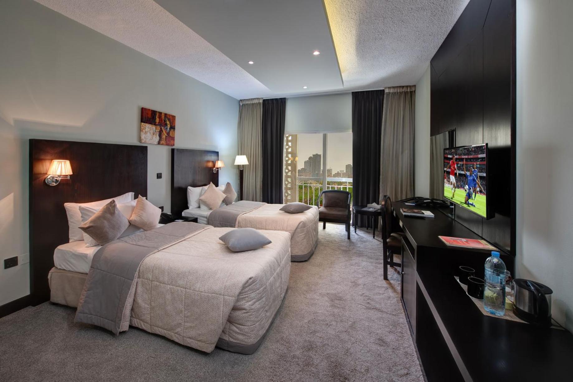 Sharjah Carlton Hotel Ngoại thất bức ảnh